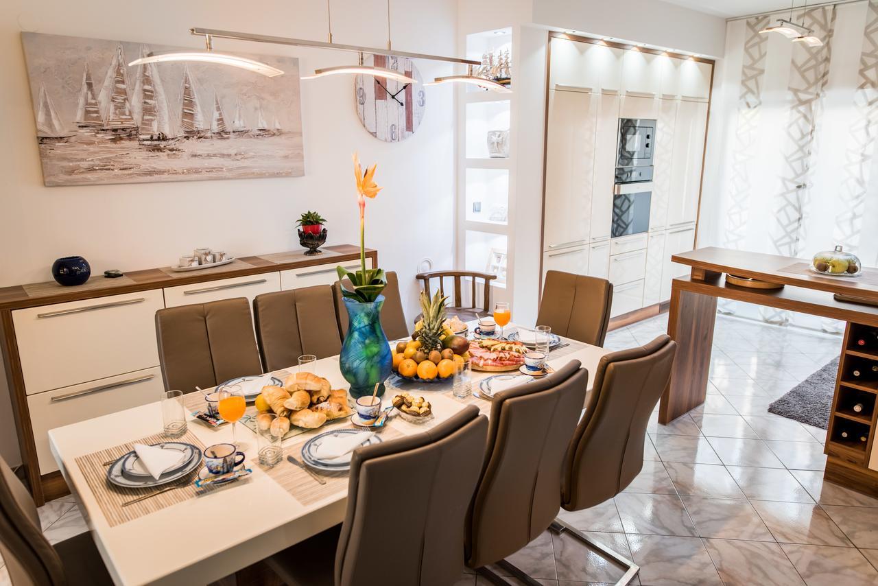 Lct Blue Lions Apartments Ποντστράνα Εξωτερικό φωτογραφία