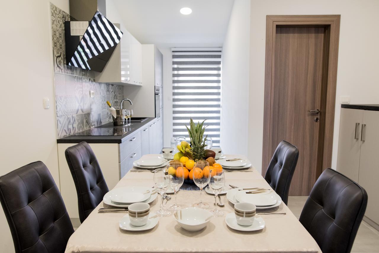 Lct Blue Lions Apartments Ποντστράνα Εξωτερικό φωτογραφία